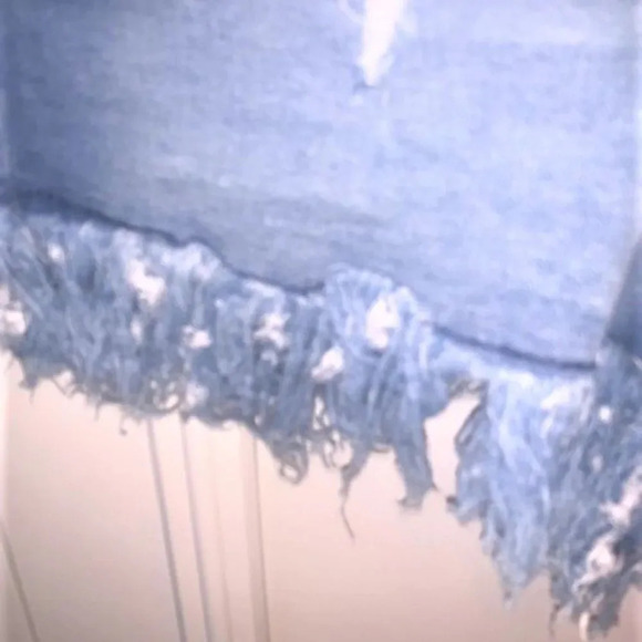 High Rise Festival Fray Hem Denim Shorts - Picture 3 of 7